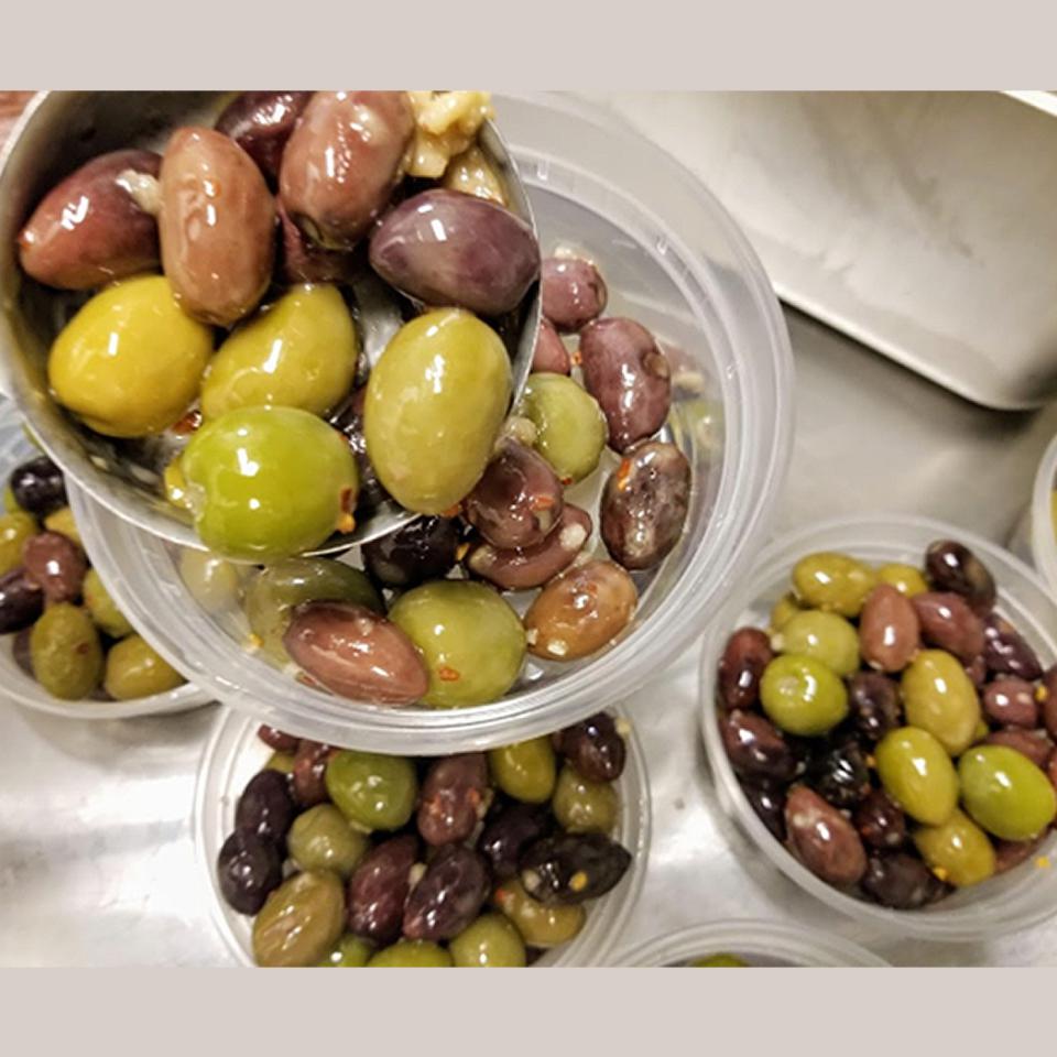 Medley of House Marinated Olives (8oz)